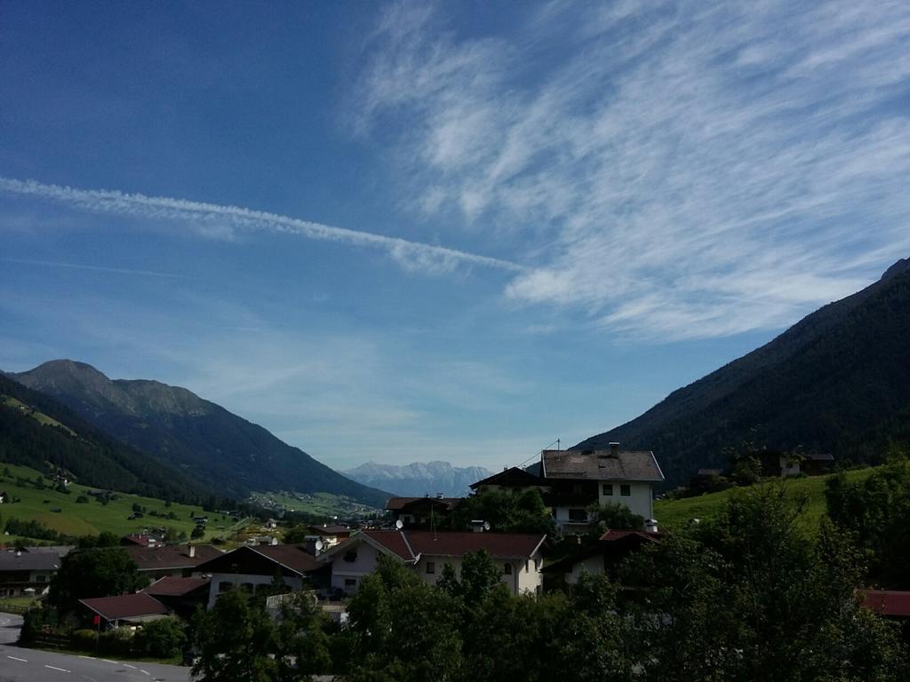 Haus Pinnistor Neustift im Stubaital Exterior photo